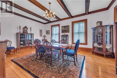 141 Mount Albion Road, Hamilton, ON - Indoor Photo Showing Dining Room