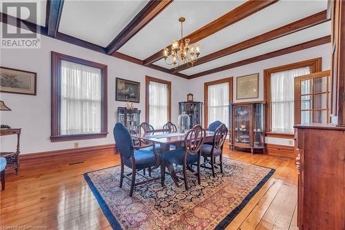 141 Mount Albion Road, Hamilton, ON - Indoor Photo Showing Dining Room