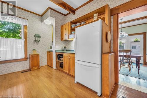 141 Mount Albion Road, Hamilton, ON - Indoor Photo Showing Kitchen