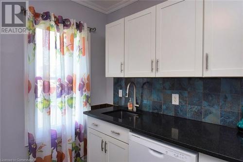 86 Graham Avenue S, Hamilton, ON - Indoor Photo Showing Kitchen