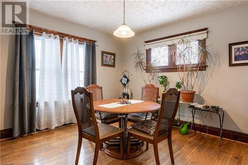 5424 Second Avenue, Niagara Falls, ON - Indoor Photo Showing Dining Room