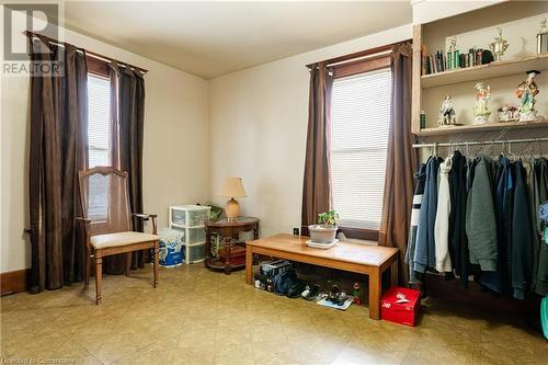 5424 Second Avenue, Niagara Falls, ON - Indoor Photo Showing Other Room