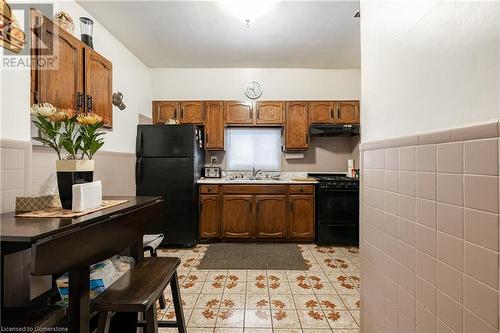 5424 Second Avenue, Niagara Falls, ON - Indoor Photo Showing Kitchen