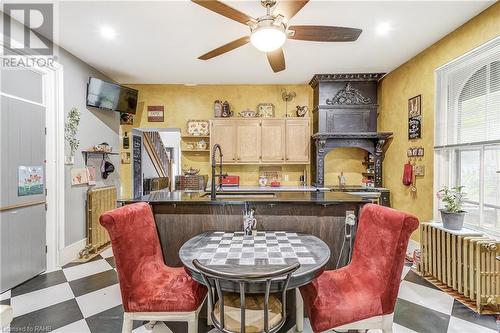 34 Park Avenue, Brantford, ON - Indoor Photo Showing Dining Room