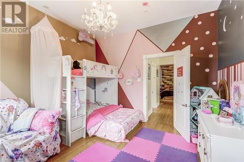 34 Park Avenue, Brantford, ON - Indoor Photo Showing Bedroom