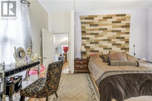 34 Park Avenue, Brantford, ON - Indoor Photo Showing Bedroom