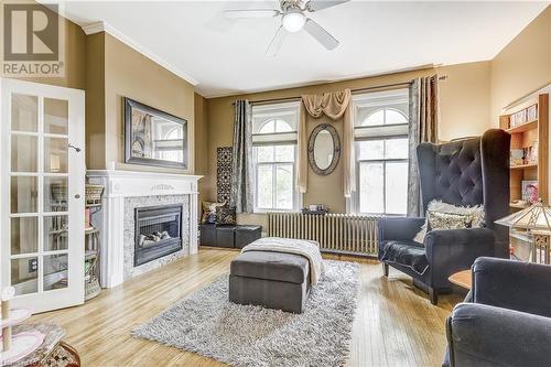 34 Park Avenue, Brantford, ON - Indoor Photo Showing Living Room With Fireplace