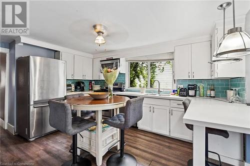 3838 Roxborough Avenue, Fort Erie, ON - Indoor Photo Showing Kitchen