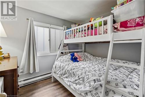 3838 Roxborough Avenue, Fort Erie, ON - Indoor Photo Showing Bedroom