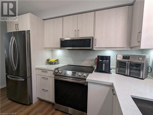 648 Greenhill Avenue, Hamilton, ON - Indoor Photo Showing Kitchen With Stainless Steel Kitchen