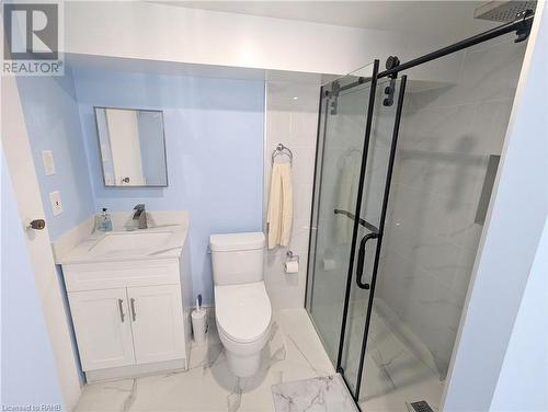 648 Greenhill Avenue, Hamilton, ON - Indoor Photo Showing Bathroom