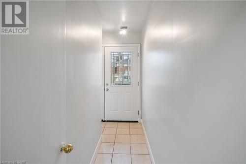 Main floor private entrance way - 19 Fawell Avenue, St. Catharines, ON - Indoor Photo Showing Other Room