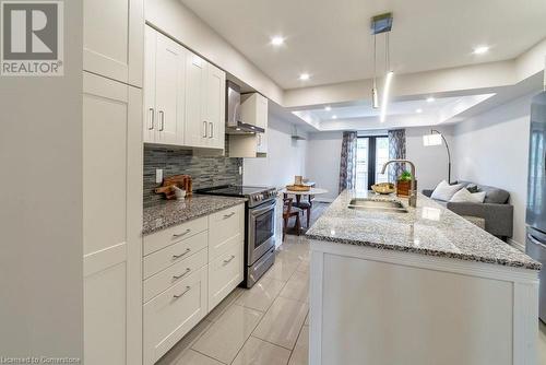 134 Gibson Avenue, Hamilton, ON - Indoor Photo Showing Kitchen With Double Sink With Upgraded Kitchen