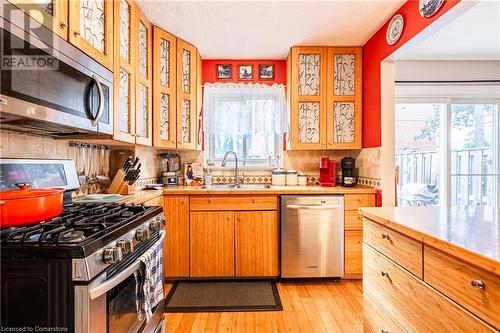 2 Weiden Street Unit# 78, St. Catharines, ON - Indoor Photo Showing Kitchen With Double Sink