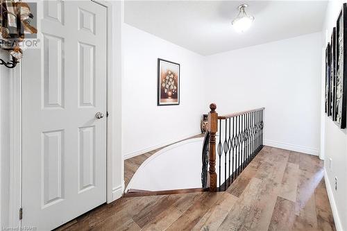 238 Candlewood Drive, Hamilton, ON - Indoor Photo Showing Other Room