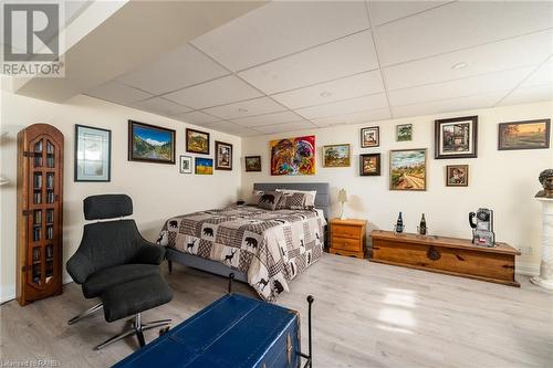 5 Lower Canada Drive, Niagara-On-The-Lake, ON - Indoor Photo Showing Bedroom