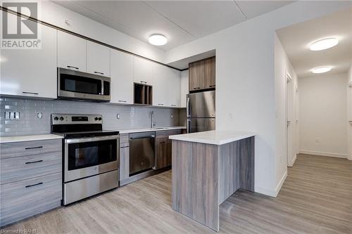 49 Walnut Street S Unit# 2305, Hamilton, ON - Indoor Photo Showing Kitchen With Stainless Steel Kitchen