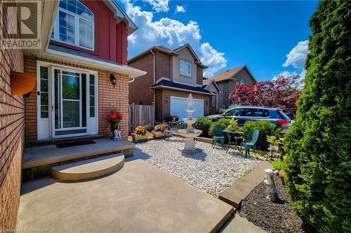 55 Alexsia Court, Hamilton, ON - Outdoor