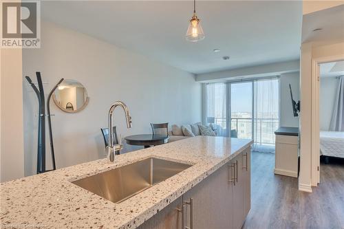 2750 King Street E Unit# 605, Hamilton, ON - Indoor Photo Showing Kitchen