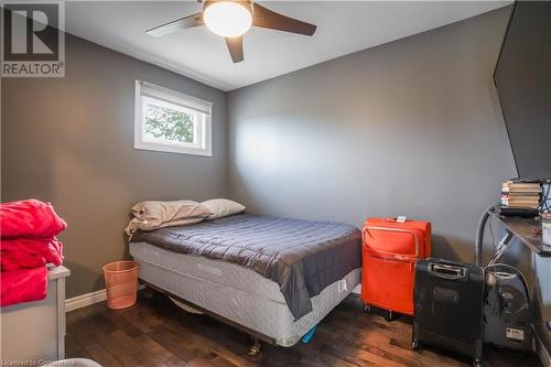 196 Avondale Street, Hamilton, ON - Indoor Photo Showing Bedroom