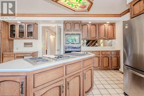 394 Scenic Drive, Hamilton, ON - Indoor Photo Showing Kitchen