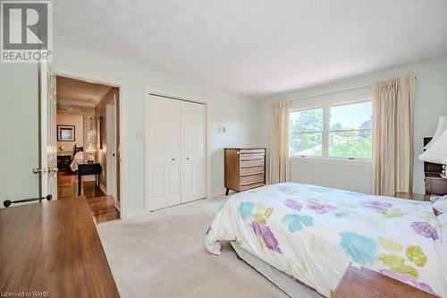 394 Scenic Drive, Hamilton, ON - Indoor Photo Showing Bedroom