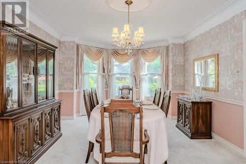 394 Scenic Drive, Hamilton, ON - Indoor Photo Showing Dining Room