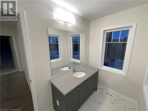 267 Bedrock Drive, Stoney Creek, ON - Indoor Photo Showing Bathroom