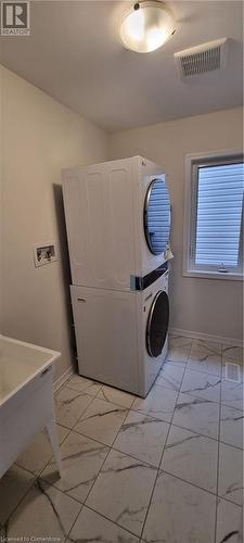 267 Bedrock Drive, Stoney Creek, ON - Indoor Photo Showing Laundry Room