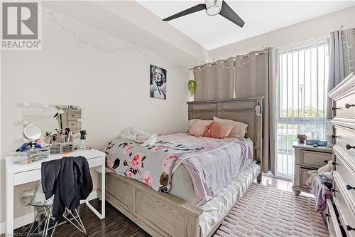 2093 Fairview Street Unit# 408, Burlington, ON - Indoor Photo Showing Bedroom