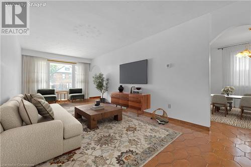 Virtually staged - 373 Mary Street, Hamilton, ON - Indoor Photo Showing Living Room