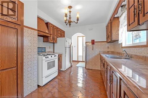 373 Mary Street, Hamilton, ON - Indoor Photo Showing Kitchen With Double Sink