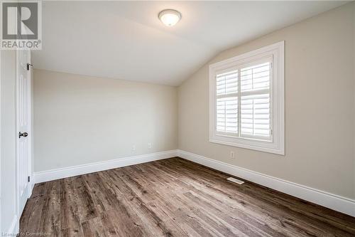 13 Appalachian Trail, Glanbrook, ON - Indoor Photo Showing Other Room