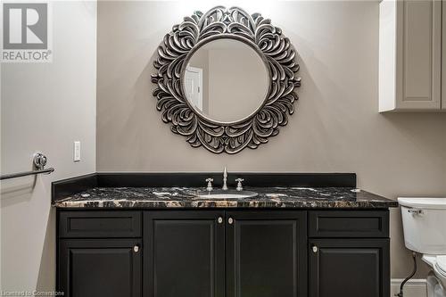 13 Appalachian Trail, Glanbrook, ON - Indoor Photo Showing Bathroom