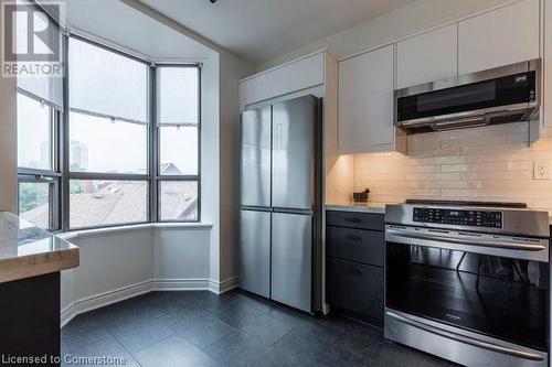 432 Main Street E Unit# 401, Hamilton, ON - Indoor Photo Showing Kitchen