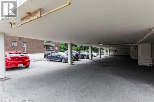 432 Main Street E Unit# 401, Hamilton, ON - Indoor Photo Showing Garage