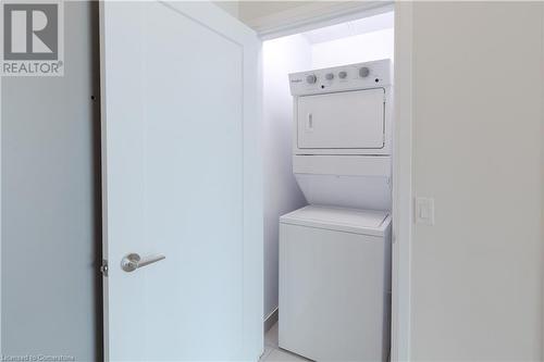 16 Concord Place Unit# 609, Grimsby, ON - Indoor Photo Showing Laundry Room