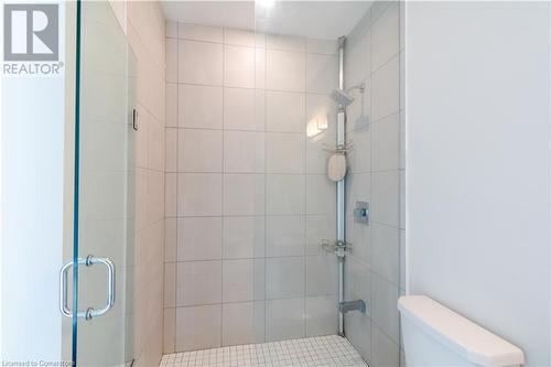 16 Concord Place Unit# 609, Grimsby, ON - Indoor Photo Showing Bathroom