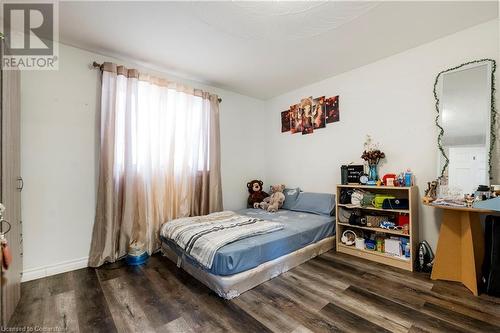 940 Stone Church Road E, Hamilton, ON - Indoor Photo Showing Bedroom