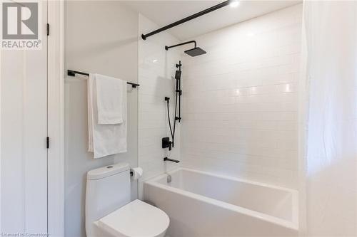 3410 Spruce Avenue, Burlington, ON - Indoor Photo Showing Bathroom