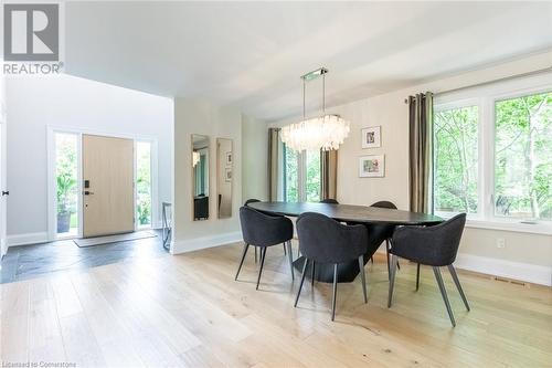 3410 Spruce Avenue, Burlington, ON - Indoor Photo Showing Dining Room