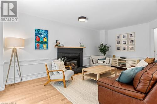 379 Devonshire Terrace, Hamilton, ON - Indoor Photo Showing Living Room With Fireplace