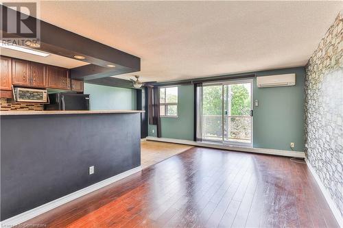 793 Colborne Street Unit# 403, Brantford, ON - Indoor Photo Showing Kitchen