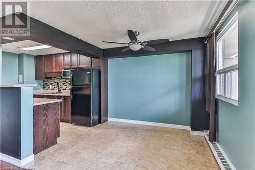 793 Colborne Street Unit# 403, Brantford, ON - Indoor Photo Showing Kitchen