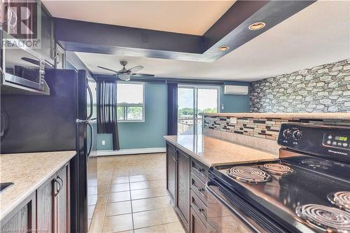 793 Colborne Street Unit# 403, Brantford, ON - Indoor Photo Showing Kitchen