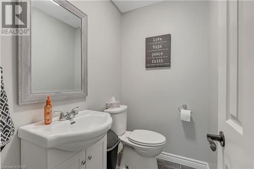 2188 Donald Road, Burlington, ON - Indoor Photo Showing Bathroom