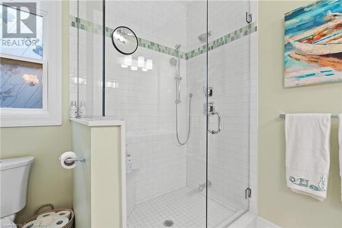 3814 Ryan Avenue, Crystal Beach, ON - Indoor Photo Showing Bathroom