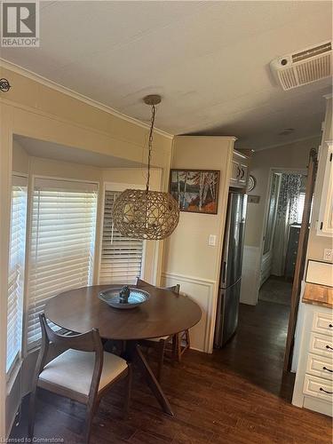 9 Pepper Road, Freelton, ON - Indoor Photo Showing Dining Room