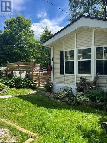 9 Pepper Road, Freelton, ON - Outdoor