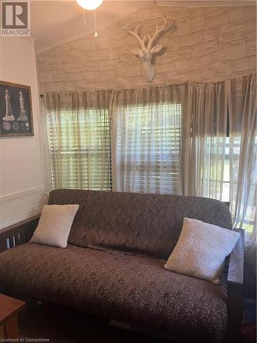 9 Pepper Road, Freelton, ON - Indoor Photo Showing Bedroom